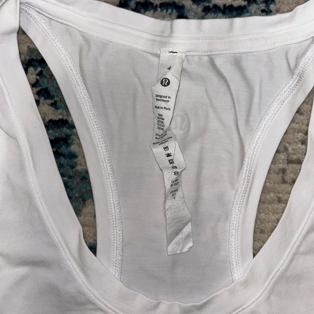 Lululemon Razorback - Picture 2 of 4